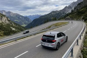 Veilig bergaf rijden: zo houd je controle